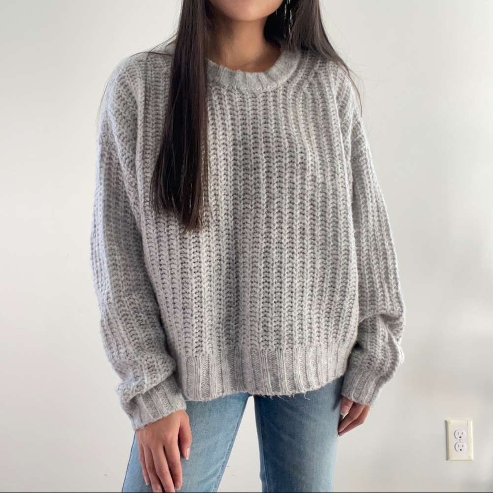 American Eagle Grey Sweater - Picture 2 of 7